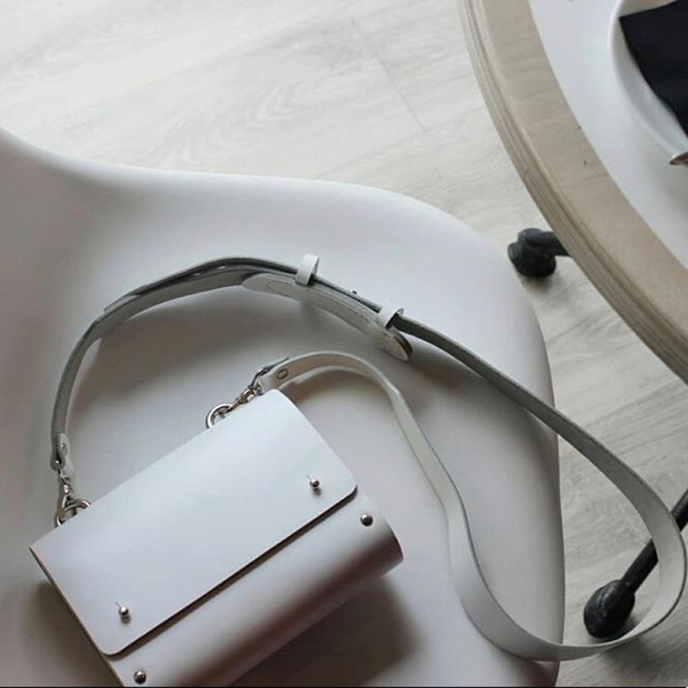 Custom-ordered designer crossbody bag - Picture 3 of 8